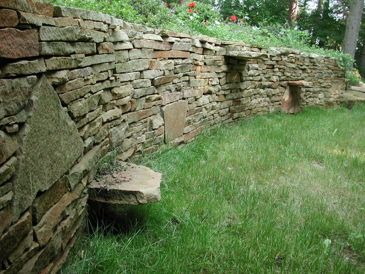 Stone retaining wall Michigan