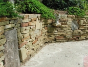 Stone wall using heavy wall stone