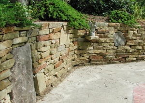 Stone Retaining Wall by Lotus Gardenscapes